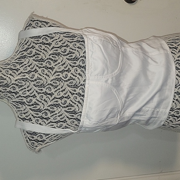 DANIELLE BERNSTEIN Women's Sexy Crop Top White Sz‎ 8 Casual relaxed Retro - Picture 2 of 7